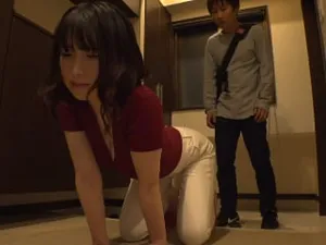 Thông cô bé cho người vợ đít to thích đụ